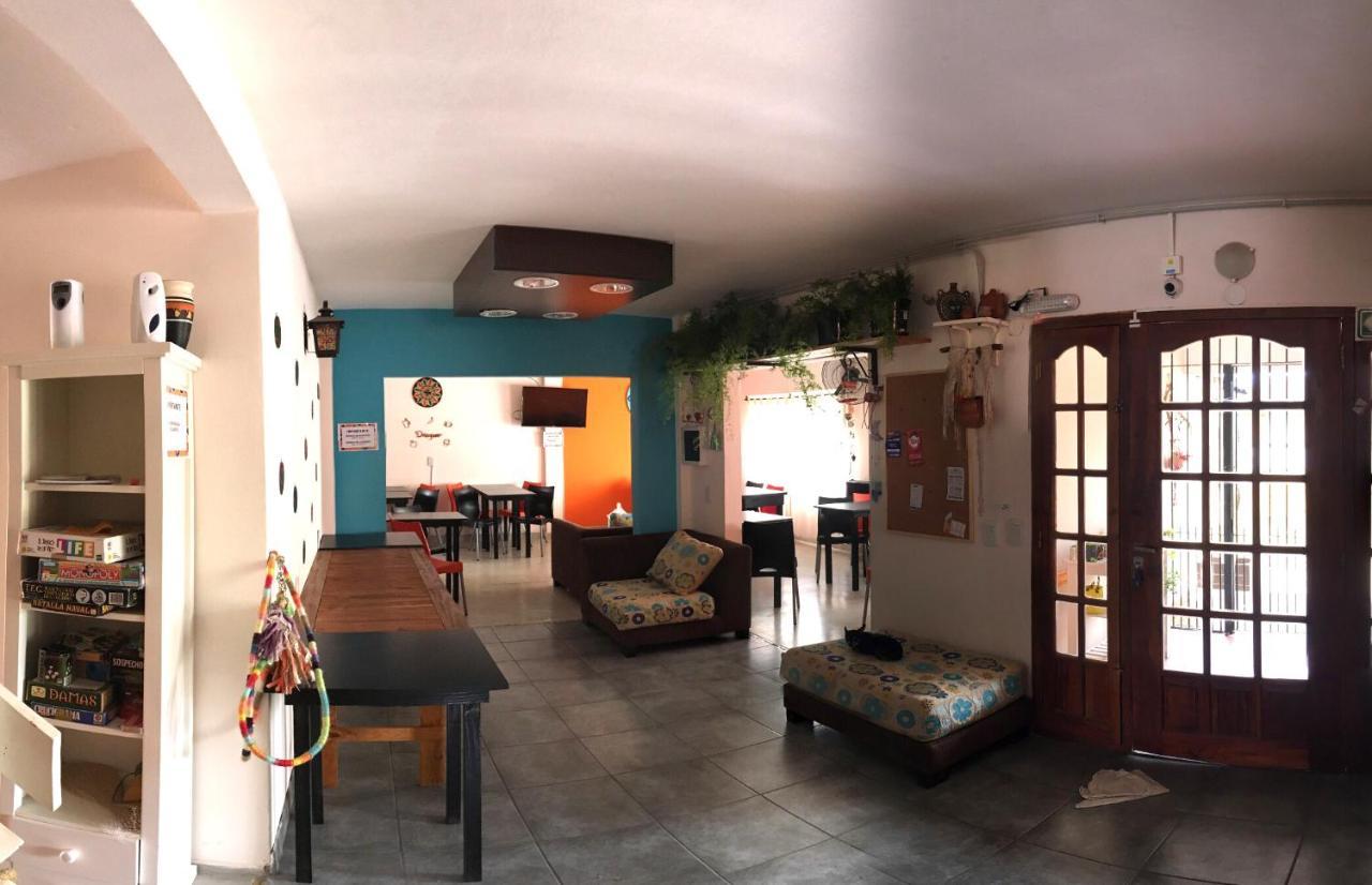 Hostel Crepusculo Villa Gesell Eksteriør bilde