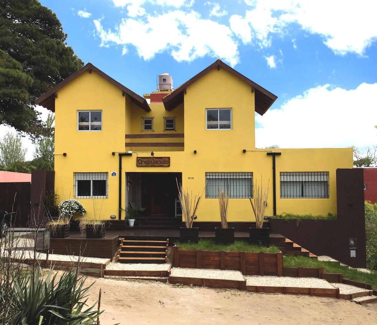 Hostel Crepusculo Villa Gesell Eksteriør bilde